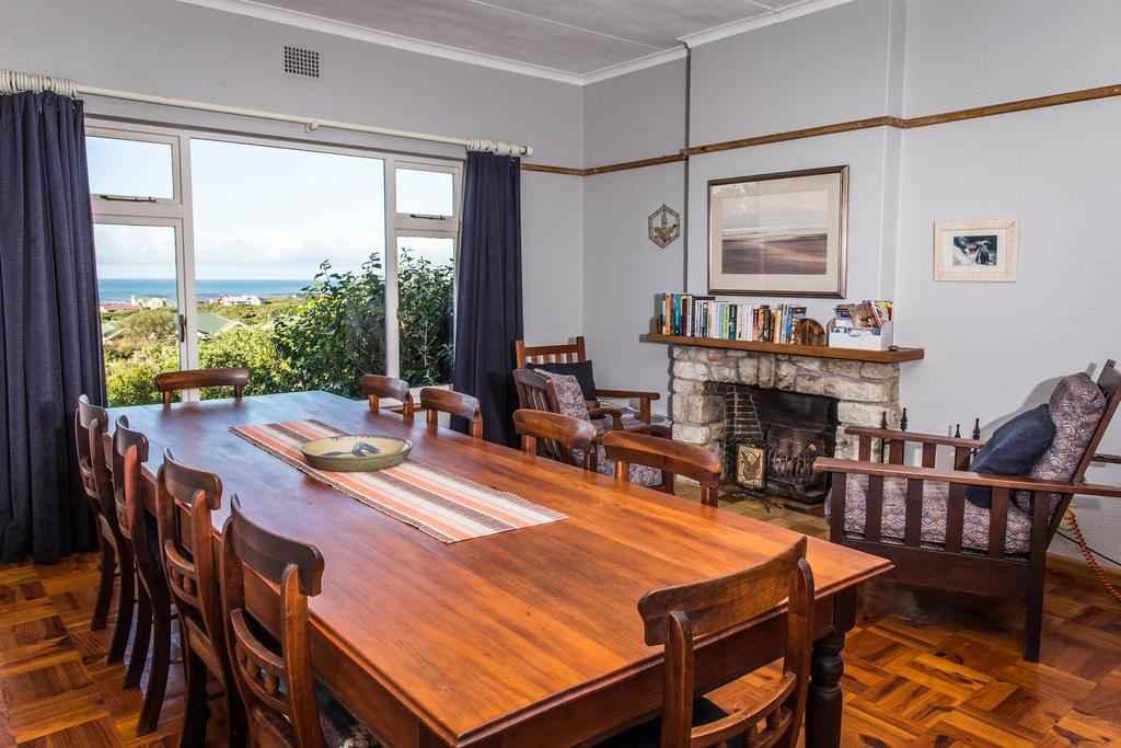 Hotel The Trailhouse Bettyʼs Bay Esterno foto