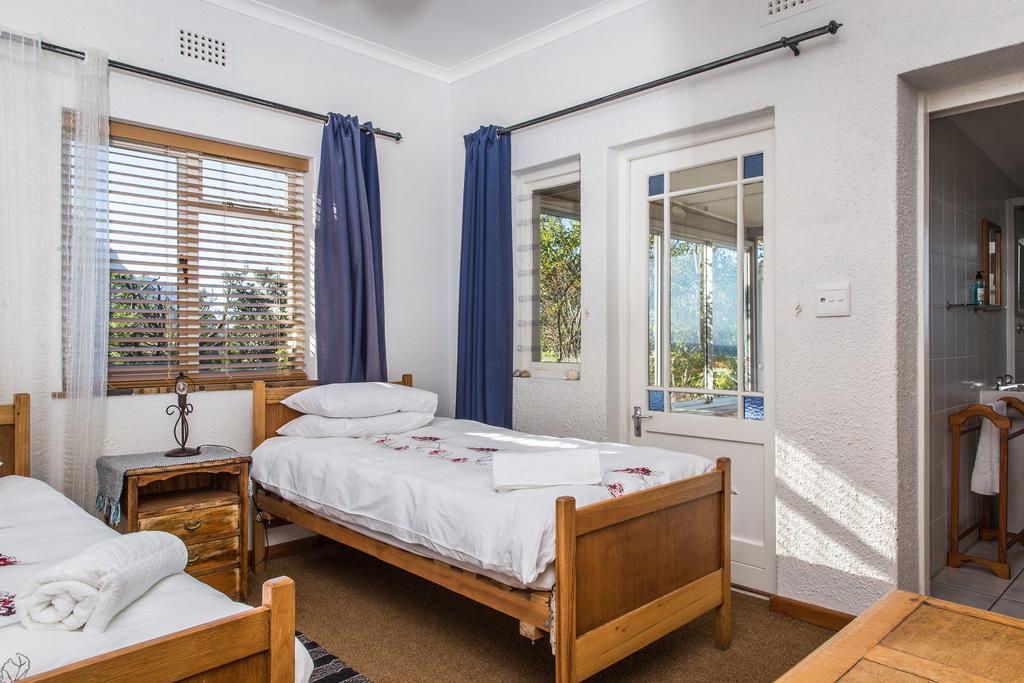 Hotel The Trailhouse Bettyʼs Bay Esterno foto