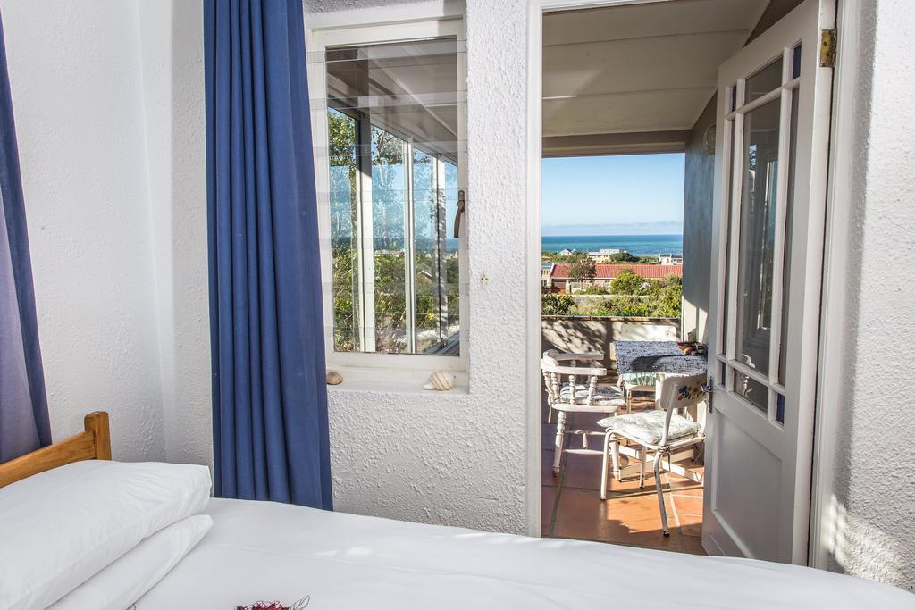 Hotel The Trailhouse Bettyʼs Bay Esterno foto